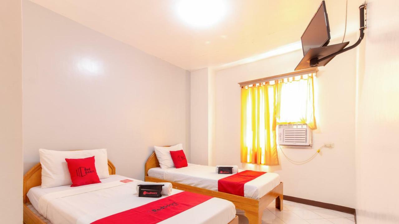 Reddoorz @ Paterno Street Tacloban Hotel Kültér fotó