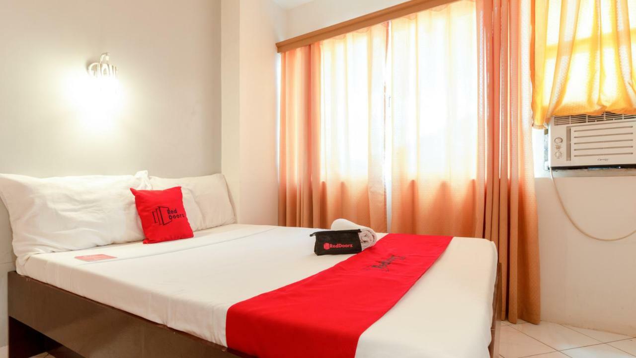 Reddoorz @ Paterno Street Tacloban Hotel Kültér fotó