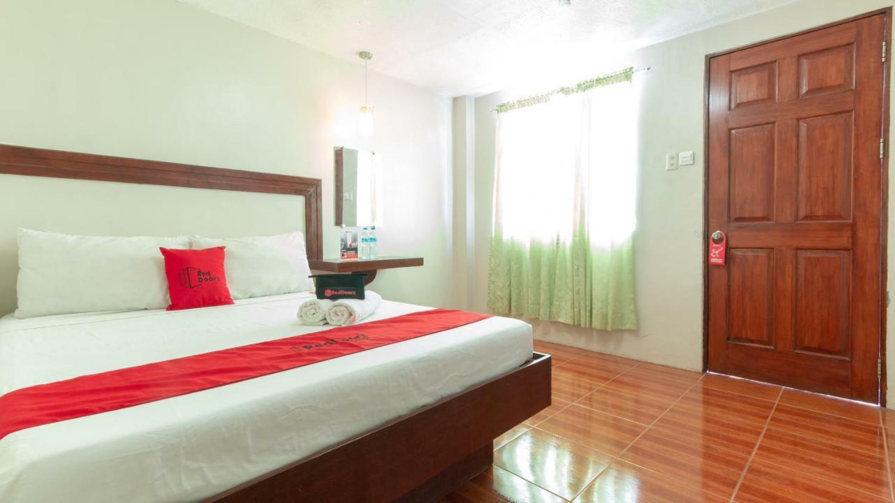 Reddoorz @ Paterno Street Tacloban Hotel Kültér fotó